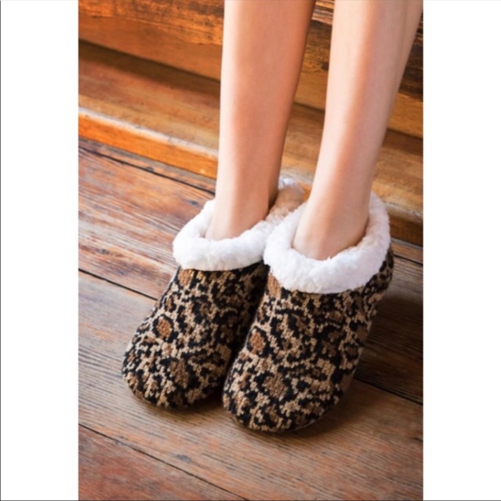BRAND NEW SLIPPERS